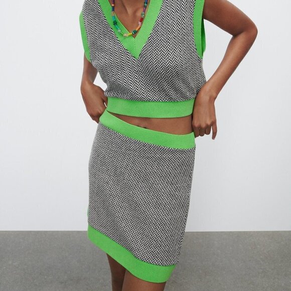 NWT ZARA | Chevron Skirt | Sz. S - Picture 2 of 9